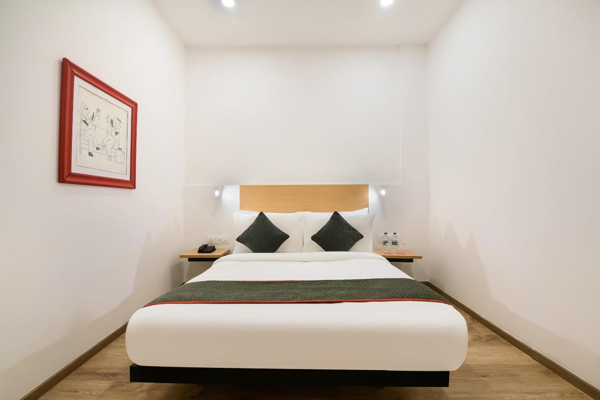Отель Townhouse The Awadh Airport Near Chaudhary Charan Singh International Airport Bijnaur Экстерьер фото